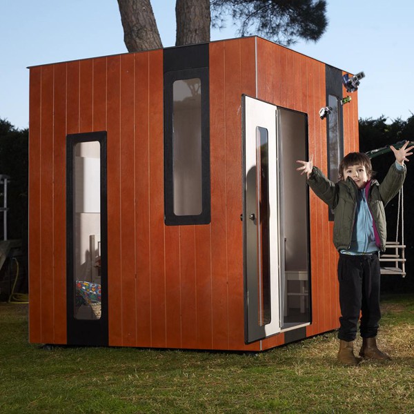Cabane Hobikken Junior SmartPlayhouse vue d'ensemble extérieurJardinChic Cabane Hobikken Junior SmartPlayhouse vue d'ensemble extérieurJardinChic