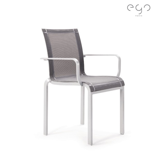 Chaise Repas avec Accoudoirs Tandem (coloris non contractuels) EGO Paris JardinChic Chaise Repas avec Accoudoirs Tandem (coloris non contractuels) EGO Paris JardinChic