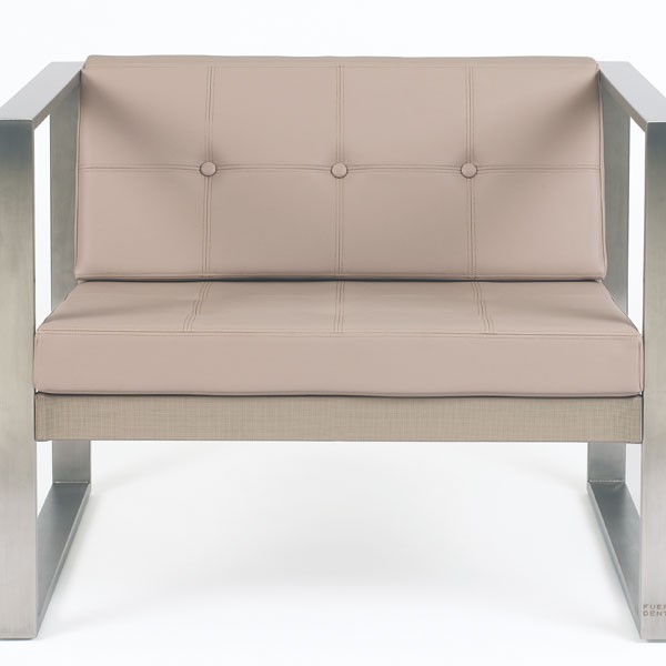 Cuscino Per Sedia Lounge Cima Trapuntato In Pelle Sintetica Con Pulsanti Beige Fuera Dentro JardinChic Cuscino Per Sedia Lounge Cima Trapuntato In Pelle Sintetica Con Pulsanti Beige Fuera Dentro JardinChic