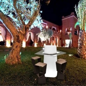 Ensemble Mange-debout Garden Party Version Lumineuse & 4 tabourets Kenny Ambiance Jardin Qui est Paul? JardinChic Ensemble Mange-debout Garden Party Version Lumineuse & 4 tabourets Kenny Ambiance Jardin Qui est Paul? JardinChic